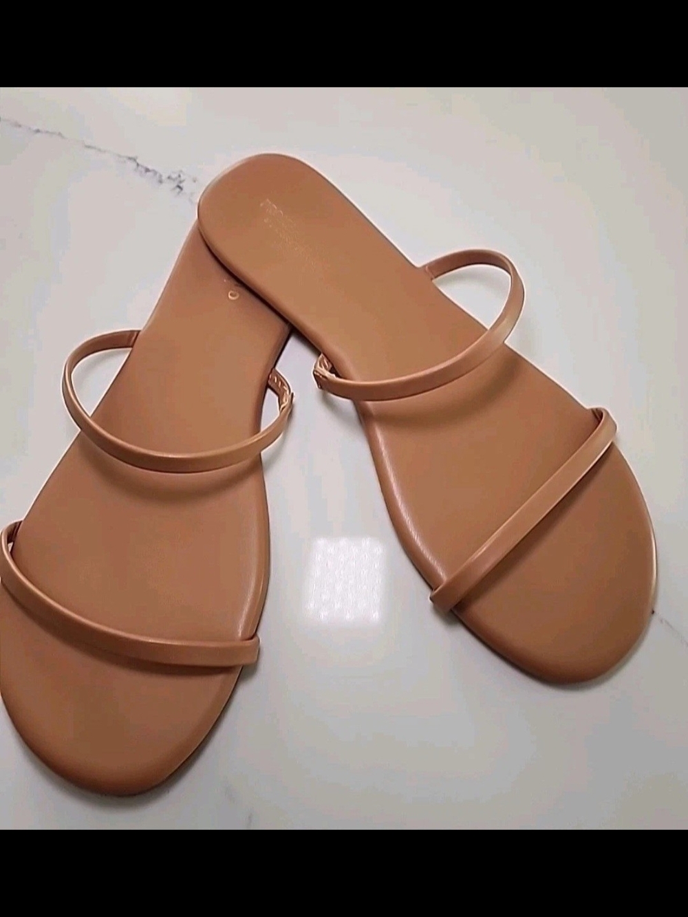 Women’s Minimalist Double-Strap Slide Sandal in Tan 8.5